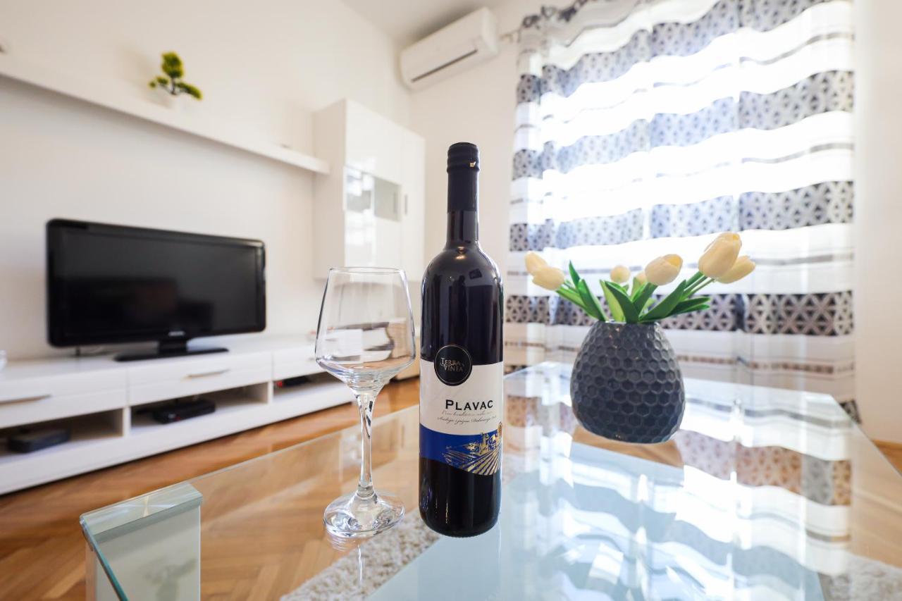 Zara City Center Apartman Kültér fotó