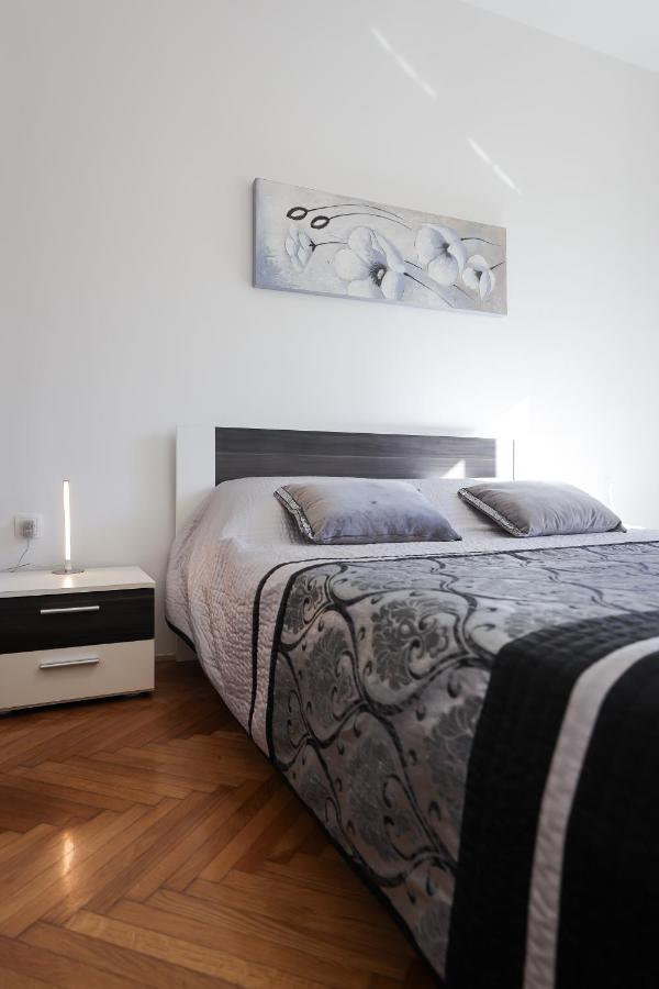 Zara City Center Apartman Kültér fotó